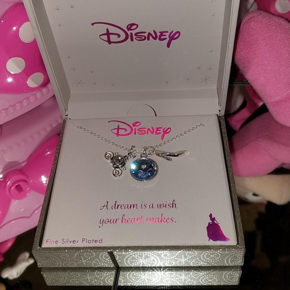 Disney NWT necklace, Minnie dancing jewelr… - Picture 2 of 8
